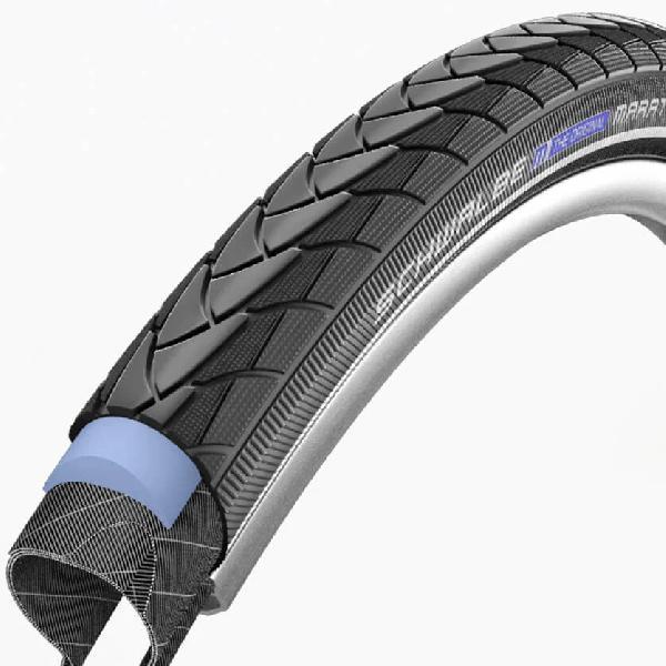 Schwalbe Buitenband Schwalbe Marathon Plus 42-590 (26 x 1 3/8) - Zwart met Reflectie