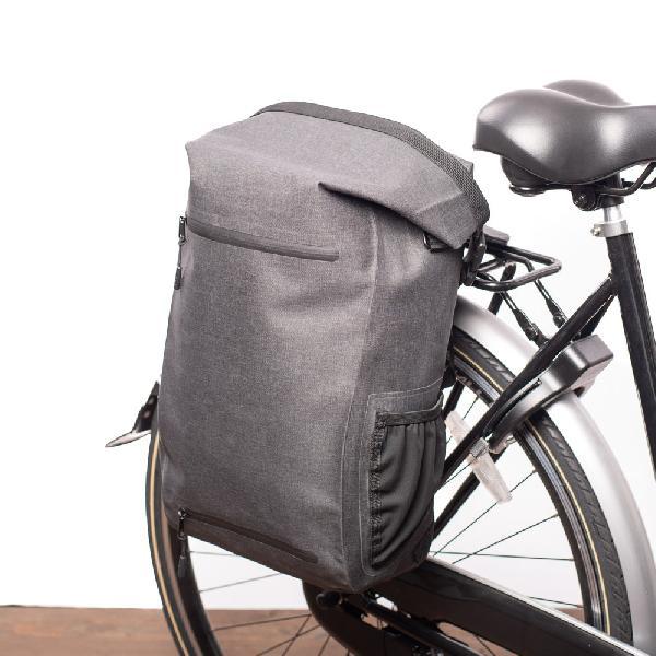 Enkele fietstas en rugtas Base Backpack Zwart 18L